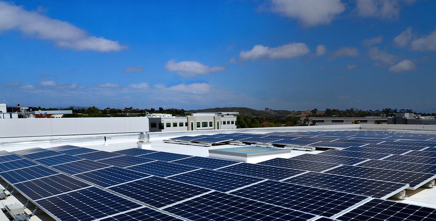 太阳能电池板作为Viasat总部的企业可持续发展